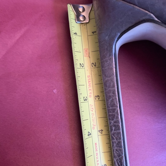 Heels - Picture 7 of 7